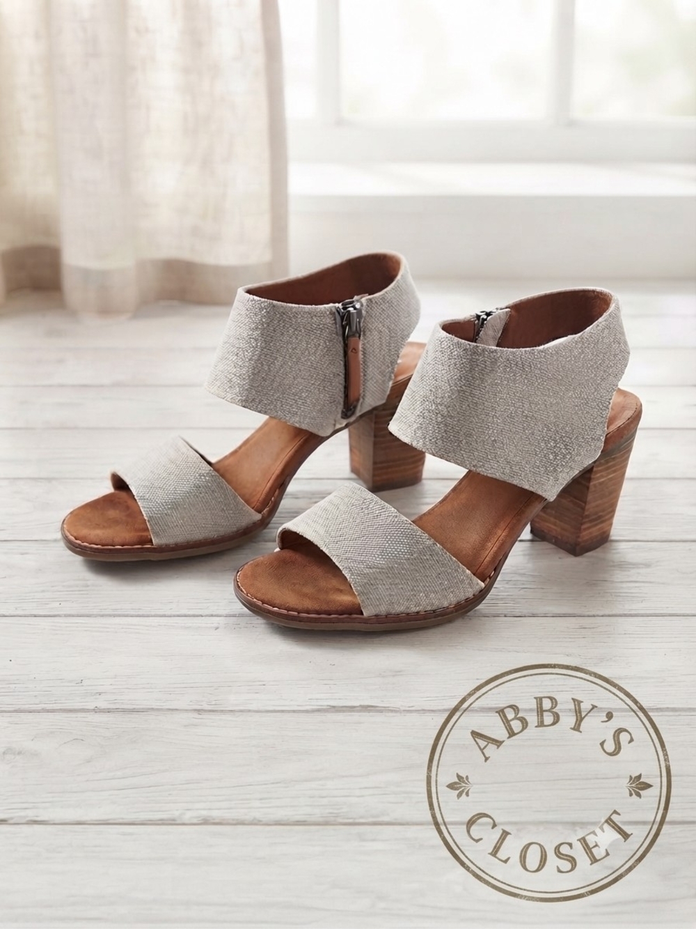 TOMS Majorca Cut-Out Canvas Block Heel Sandals — Size 6M